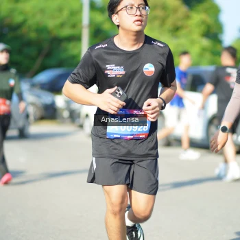 Runner Photo 3983895