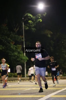 Runner Photo 3984000