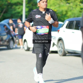 Runner Photo 3984022