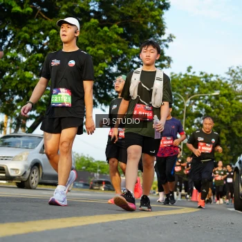 Runner Photo 3984025