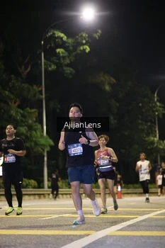 Runner Photo 3984033