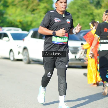 Runner Photo 3984036