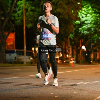 Runner Photo 3984112