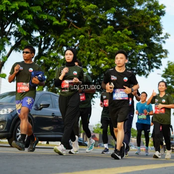 Runner Photo 3984169