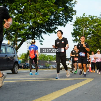 Runner Photo 3984235