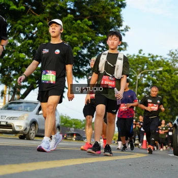 Runner Photo 3984246