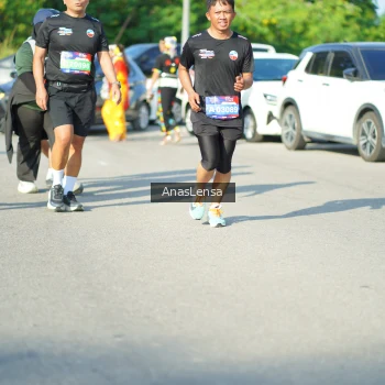 Runner Photo 3984298
