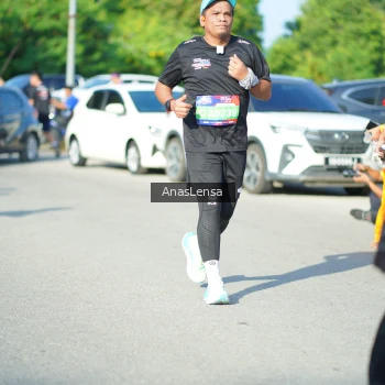 Runner Photo 3984301