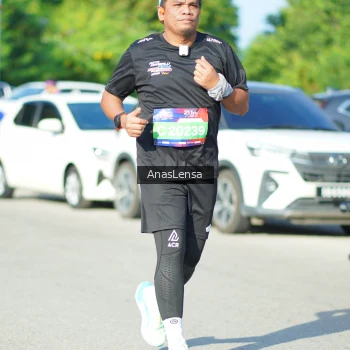 Runner Photo 3984302