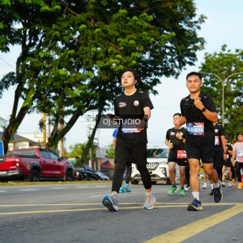 Runner Photo 3984331