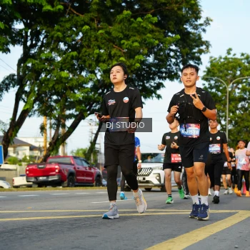 Runner Photo 3984338