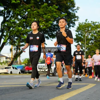 Runner Photo 3984345