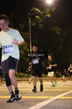 Runner Photo 3984348