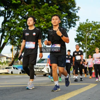 Runner Photo 3984351