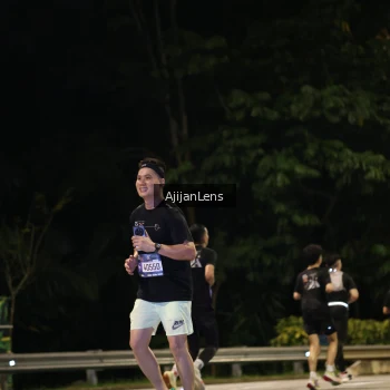 Runner Photo 3984359