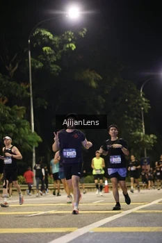Runner Photo 3984378