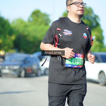 Runner Photo 3984394