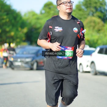 Runner Photo 3984395
