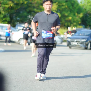 Runner Photo 3984396