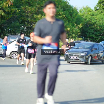 Runner Photo 3984406