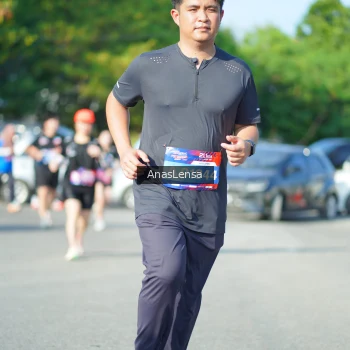 Runner Photo 3984409