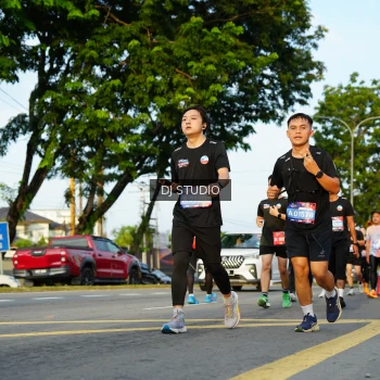 Runner Photo 3984434