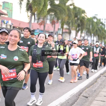 Runner Photo 3984473