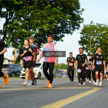 Runner Photo 3984480