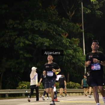Runner Photo 3984496