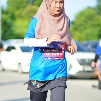Runner Photo 3984535