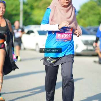 Runner Photo 3984536