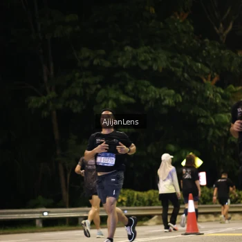 Runner Photo 3984546