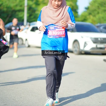 Runner Photo 3984585