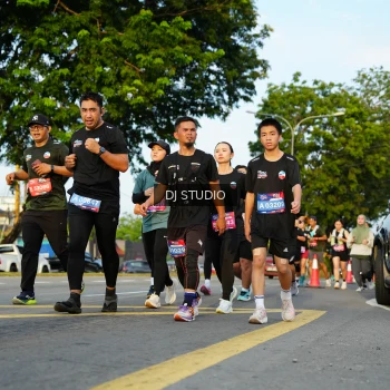 Runner Photo 3984595