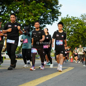 Runner Photo 3984612