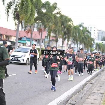 Runner Photo 3984636