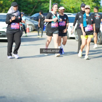 Runner Photo 3984642