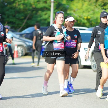 Runner Photo 3984649