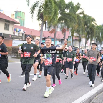 Runner Photo 3984660