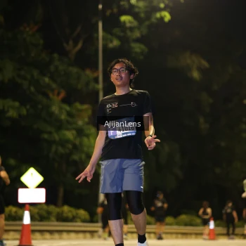 Runner Photo 3984665