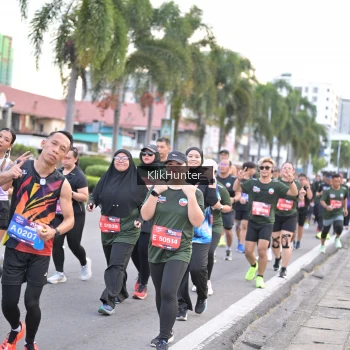 Runner Photo 3984678