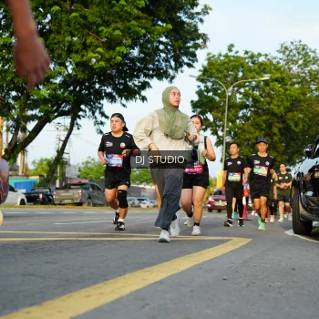 Runner Photo 3984688