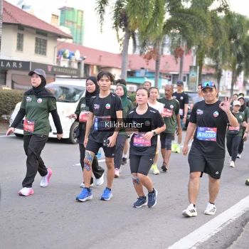 Runner Photo 3984699