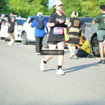 Runner Photo 3984741