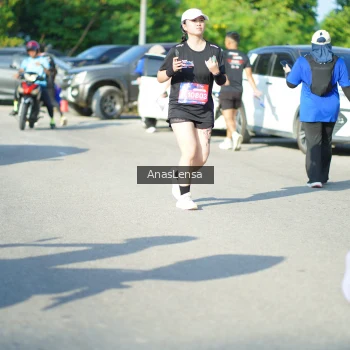 Runner Photo 3984742