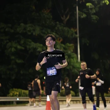 Runner Photo 3984787