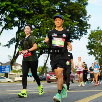 Runner Photo 3984874