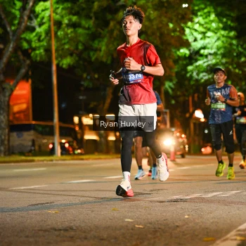 Runner Photo 3984975
