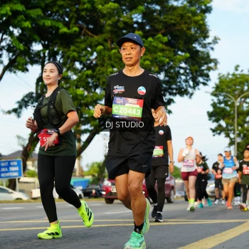 Runner Photo 3984984