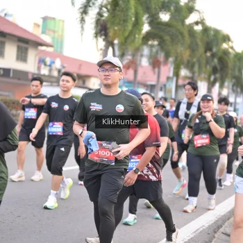 Runner Photo 3985018